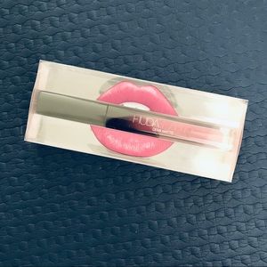 Huda Beauty Demi Matte Cream Liquid Lipstick
